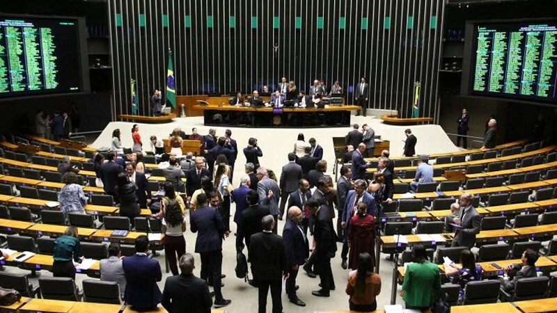 Câmara aprova novas regras para MEI; CACB cobra avanço para pequenas empresas