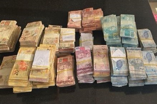 PF cumpre 20 mandados e apreende R$ 235 mil em dinheiro