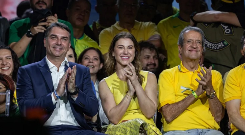 Presidente do partido de Flávio admite plano de golpe de estado: ‘E daí?’: “Sei lá, sei lá,”Pode haver planejamento”