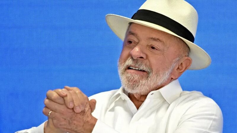 Lula participará do Flow Podcast no mesmo horário do debate da Globo