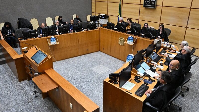 DE VOLTA PARA O PASSADO- Revogação de gratuidade de Justiça tem efeitos retroativos, decide STJ