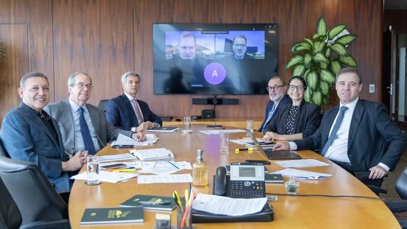 ORDEM NA BAGUNÇA- TSE estabelece regras para canais de WhatsApp que apoiam candidatos